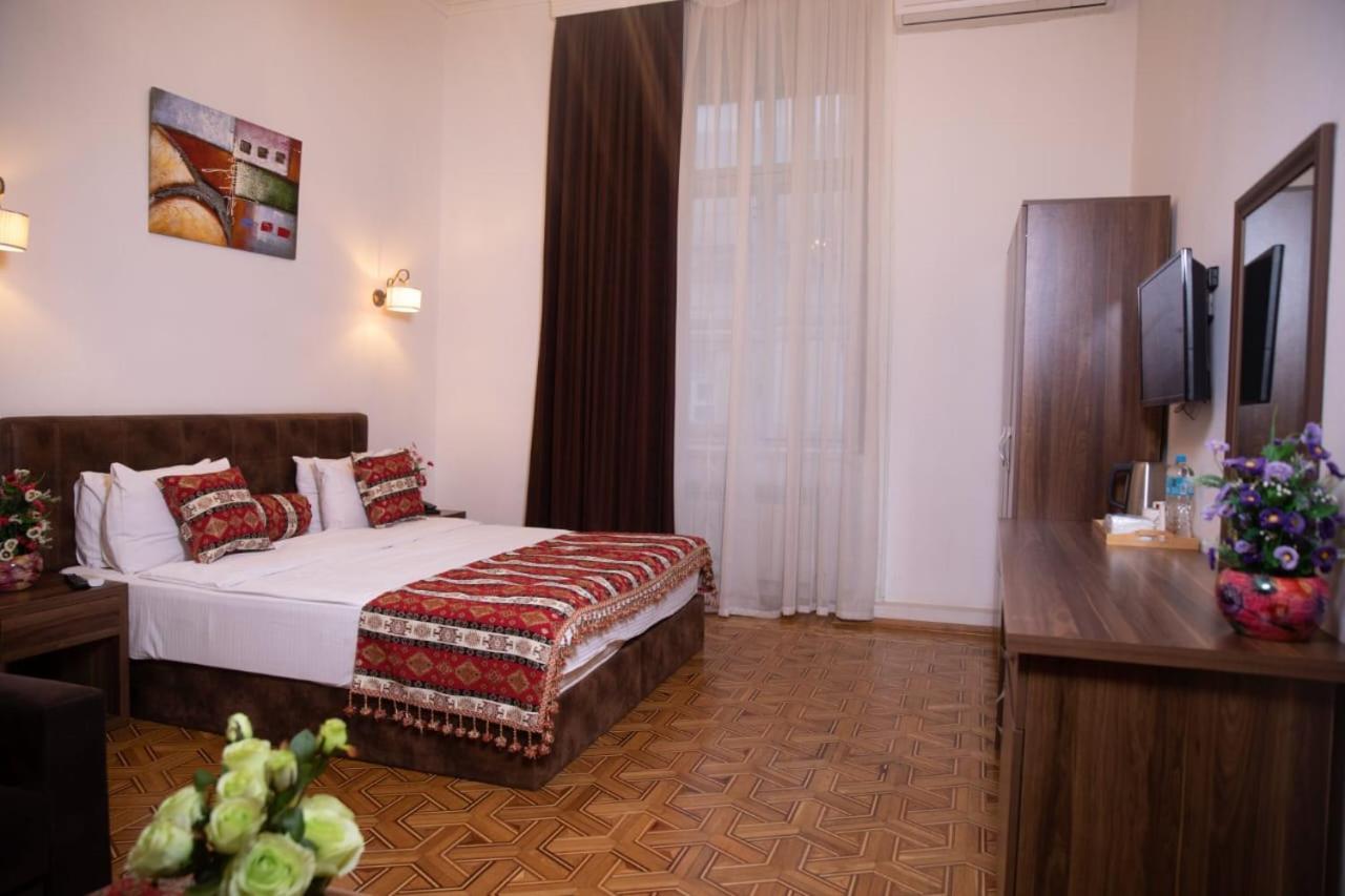 Malakhan hotel Baku Bagian luar foto
