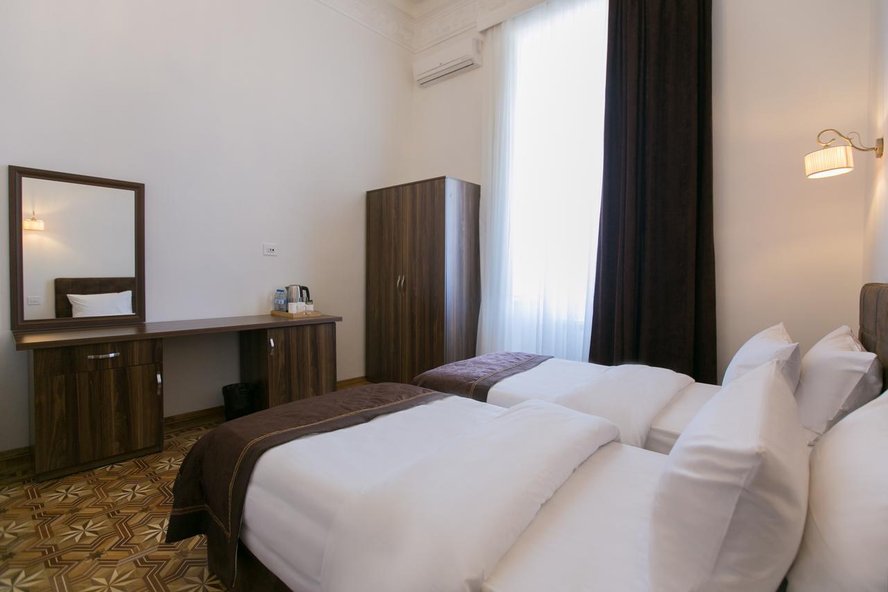 Malakhan hotel Baku Bagian luar foto