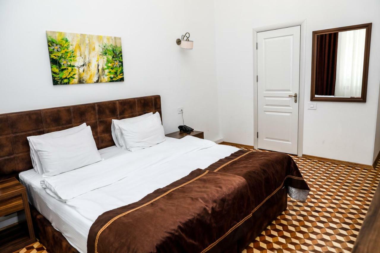Malakhan hotel Baku Bagian luar foto
